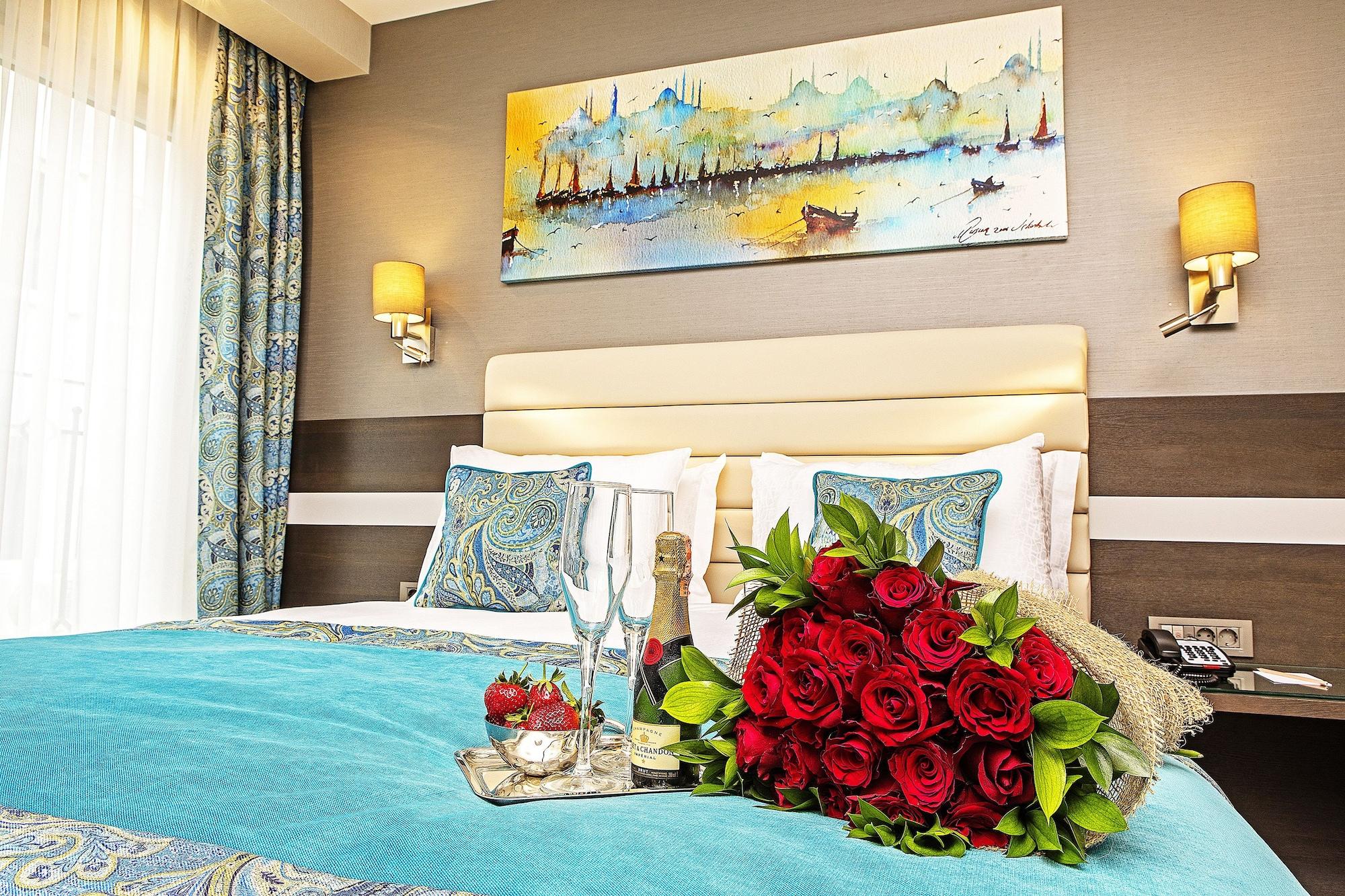 Mukarnas Taksim Hotel Istanbul Bagian luar foto