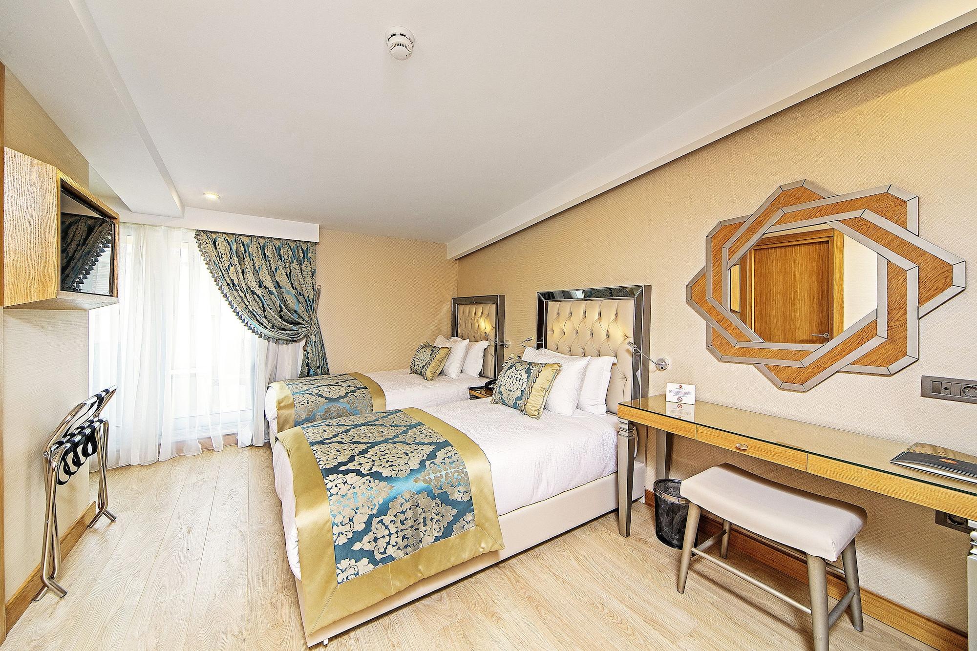 Mukarnas Taksim Hotel Istanbul Bagian luar foto