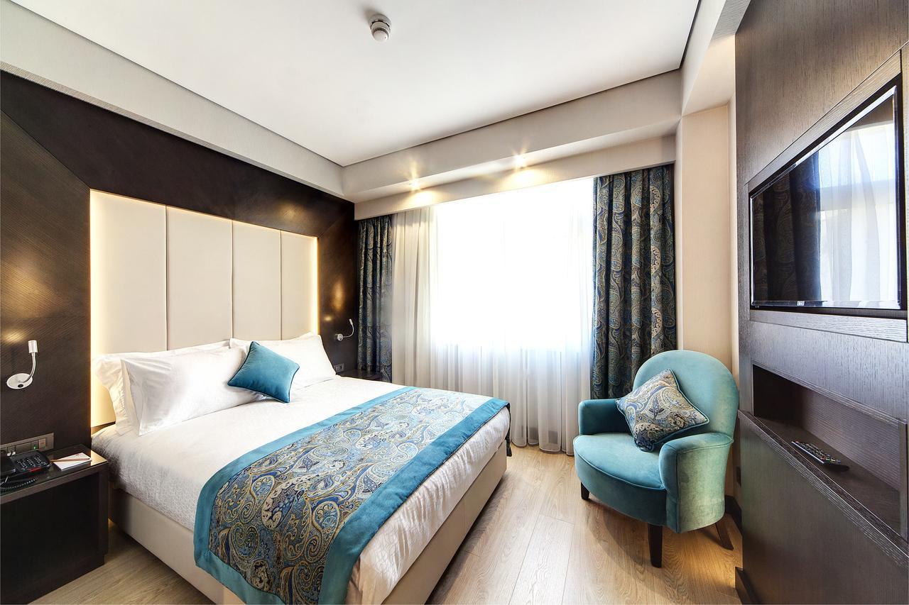 Mukarnas Taksim Hotel Istanbul Bagian luar foto