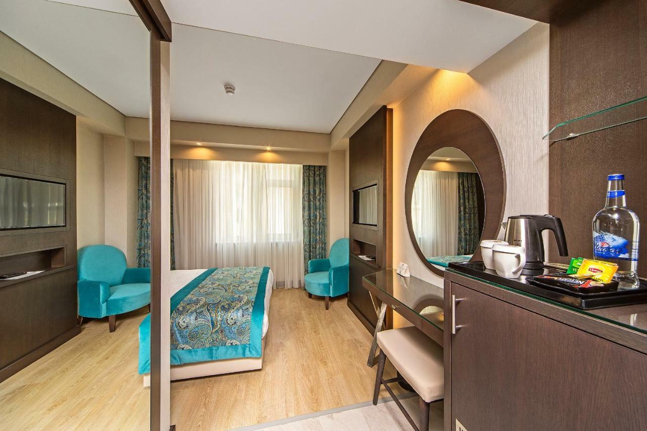 Mukarnas Taksim Hotel Istanbul Bagian luar foto